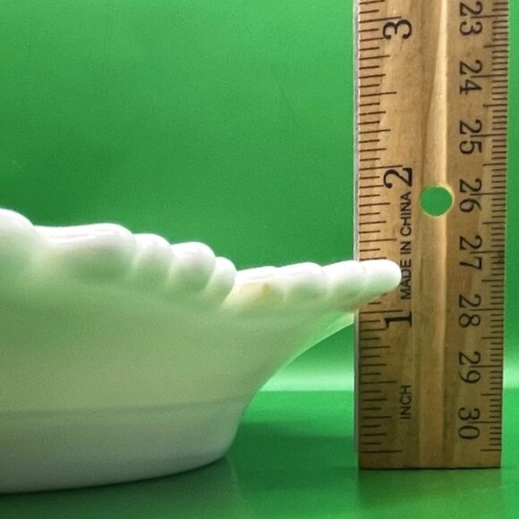 Vintage Fenton Milk Glass Grape Leaf Dish Embossed Sawtooth Edge Mid Century MCM - Picture 6 of 11